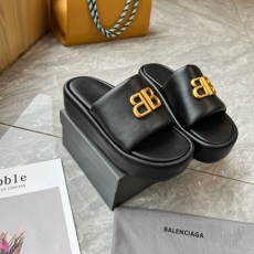 Balenciaga Slippers